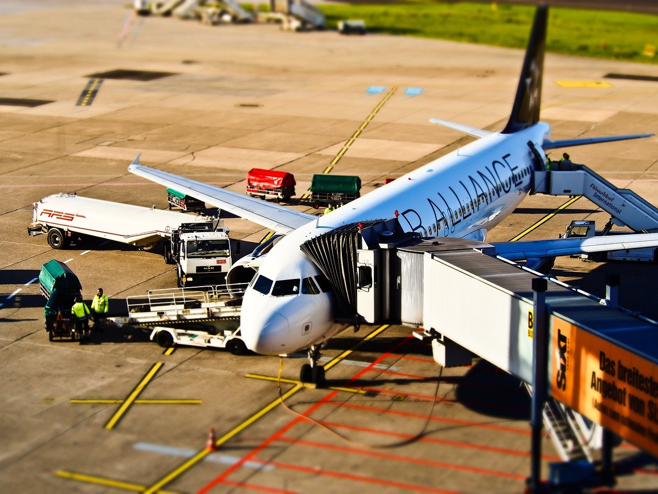 EasyJet flight diverts to Rome over power bank in luggage