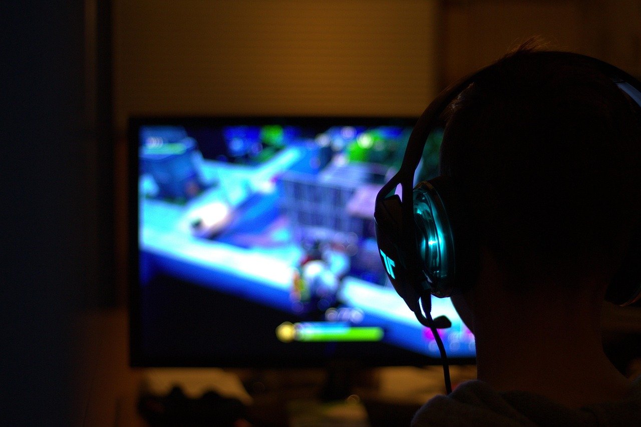 How a virtual space battle lost gamers £400,000